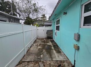 917 SW 16th St #12, Fort Lauderdale, FL 33315