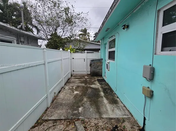 917 SW 16th St #12, Fort Lauderdale, FL 33315