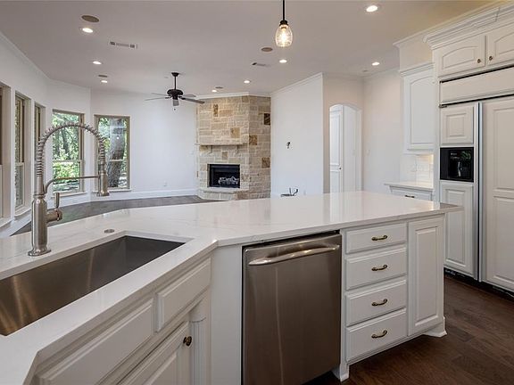 5th image of 3028 Rolling Wood Ln
