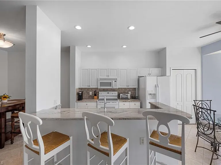 2710 Cypress Trace Cir #3031 — Photo 12