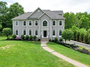 19 Edinburgh Rd, Windham, NH 03087