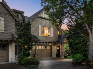 2077 NW Village Cir, Portland, OR 97229