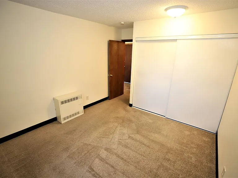 7428 Lyndale Ave S — Photo 13