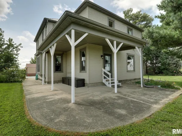 1515 E 1700 N, Carthage, IL 62321