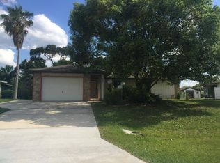 675 Doctor Ave, Sebastian, FL 32958
