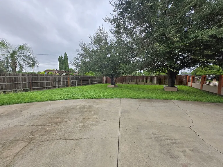 126 La Silla Dr — Photo 25