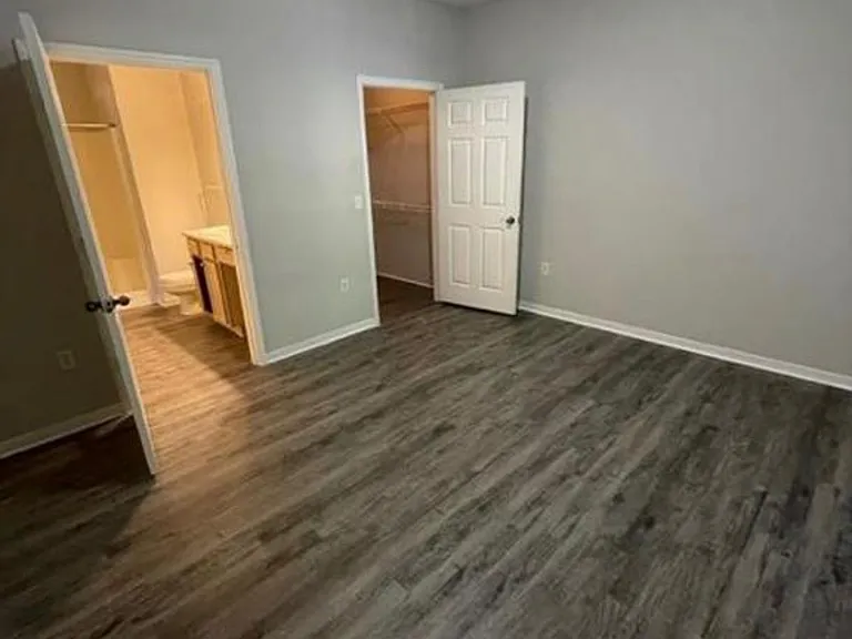 7800 Point Meadows Dr #411 — Photo 9