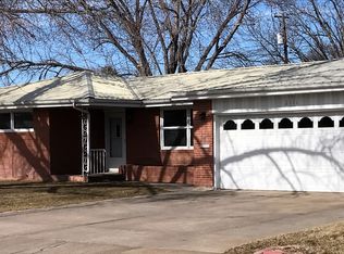 2111 W D St, North Platte, NE 69101