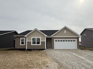 1302 Evergreen Dr, Delavan, WI 53115