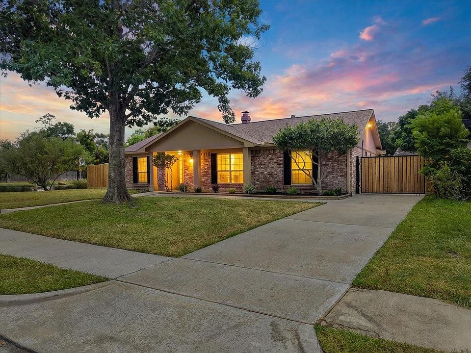 1st image of 11703 Brighton Ln