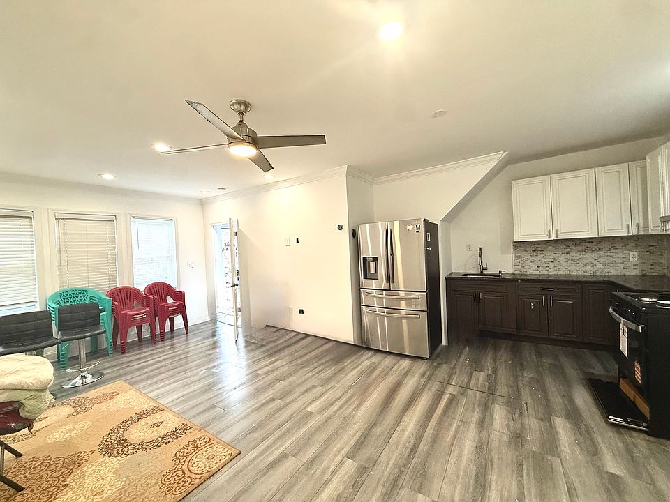 1st image of 17723 105th Ave #1