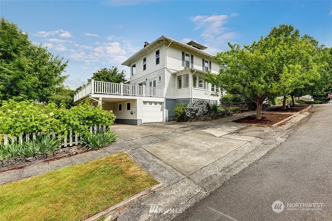 3003 N Union photo 1
