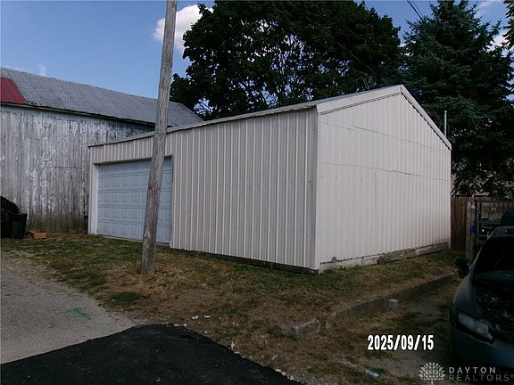 2nd image of 421 Market St