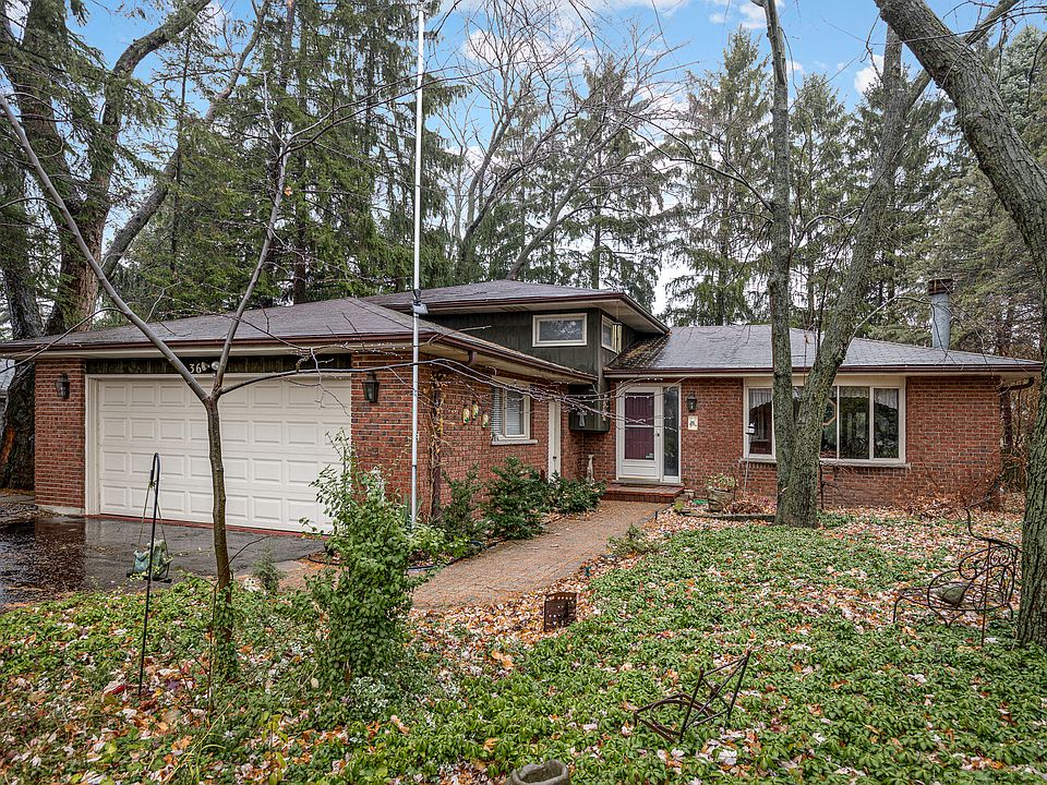 1st image of 36 Pine Ave