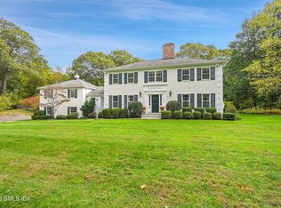 43 Sawmill Ln, Greenwich, CT 06830
