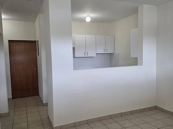 3rd image of 1 Calle Ronda