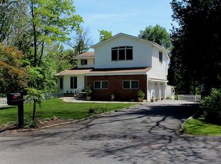 4 Beverly Ct, Hopewell Junction, NY 12533