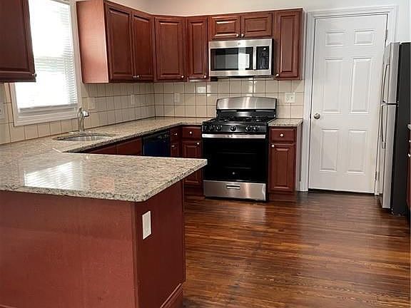 4th image of 40 Fairfield St #1