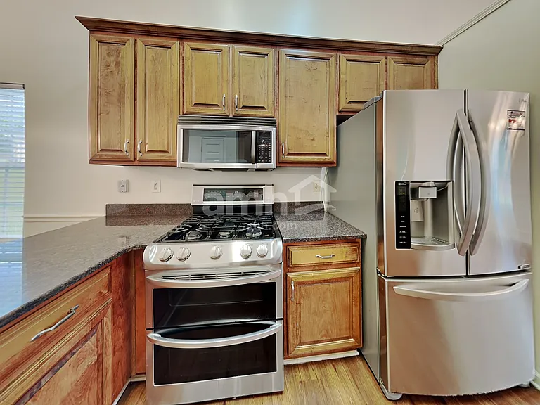 389 Sunderland Way — Photo 9