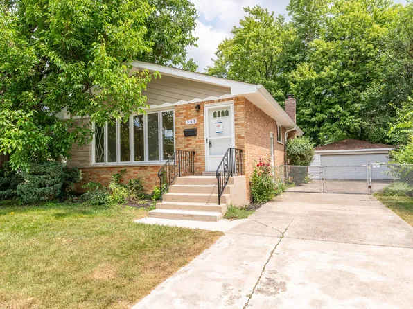 365 Serena Dr, Chicago Heights, IL 60411