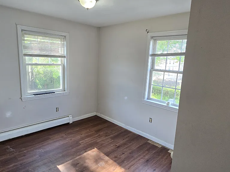 54 Penn Ave — Photo 15