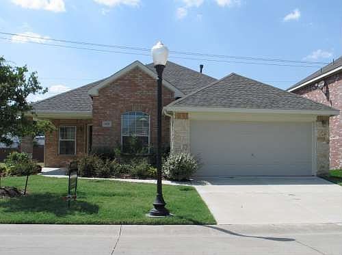1st image of 935 Prairie Smoke Ln