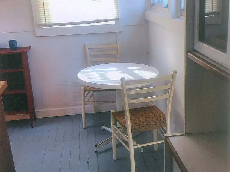 24 Hasbrouck Ln — Photo 3