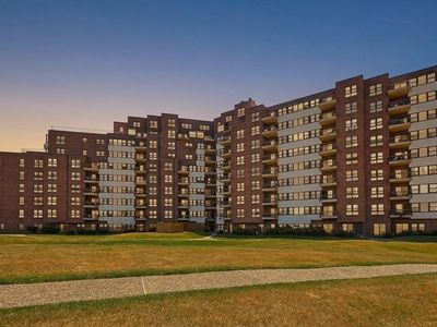 1 Seal Harbor Rd APT 116, Winthrop, MA, 02152