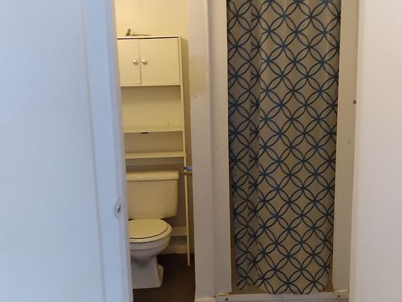 5th image of 113 Clinton Ave Unit 1