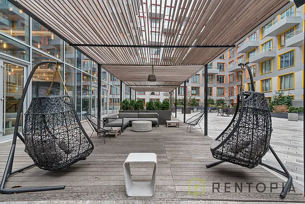 Rented by The KCI Group | media 43