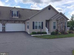 27 Ivy Ln, Gettysburg, PA 17325