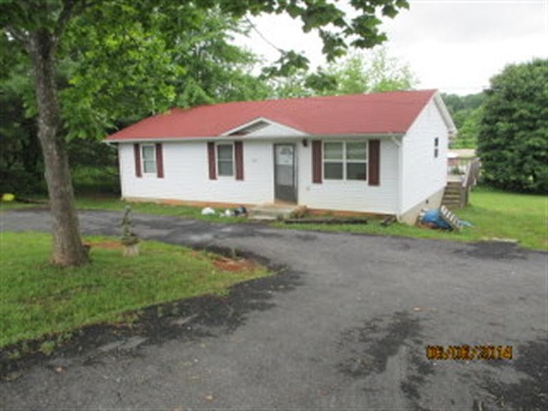 1st image of 164 Peach Ct