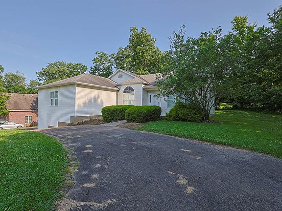 2nd image of 20821 Alpine Dr