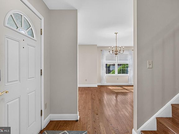 5th image of 5020 Holmcrest Rd