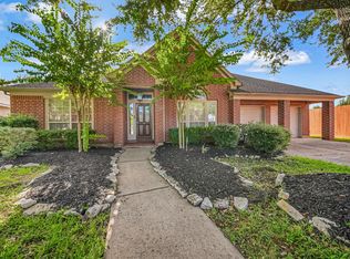 3214 Waters Edge Dr, Manvel, TX 77578