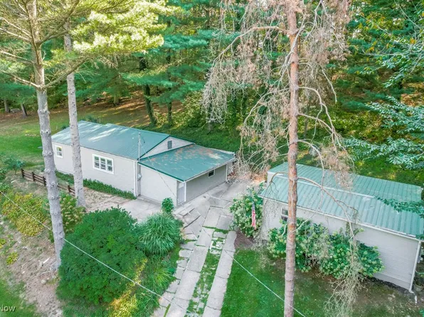 6173 Hillside St SW, Carrollton, OH 44615