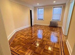 11818 Metropolitan Ave APT 1L, Kew Gardens, NY 11415