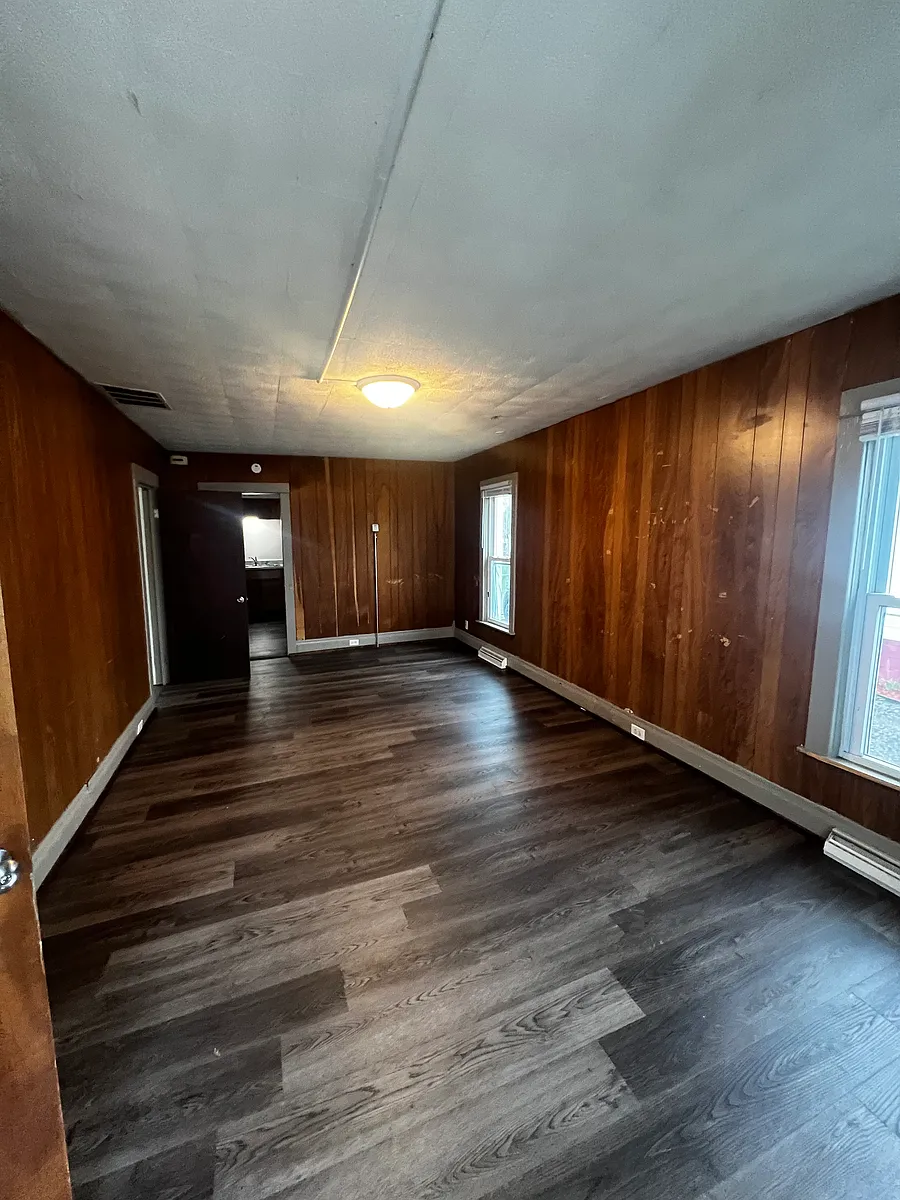 Building Photo - 1608 Holmes St