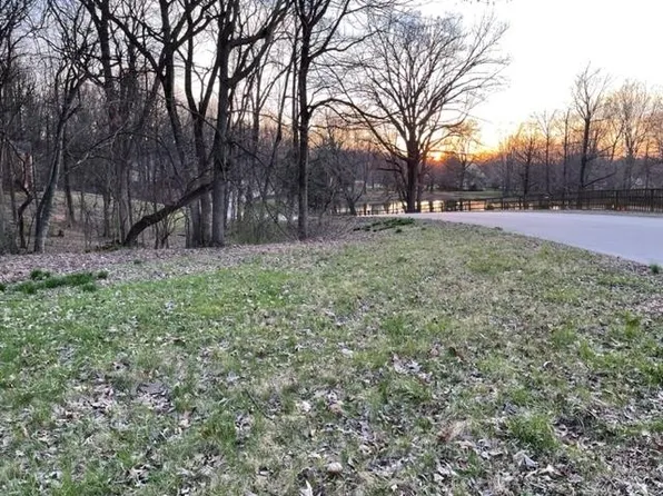2736 Hillside Dr, Owensboro, KY 42303