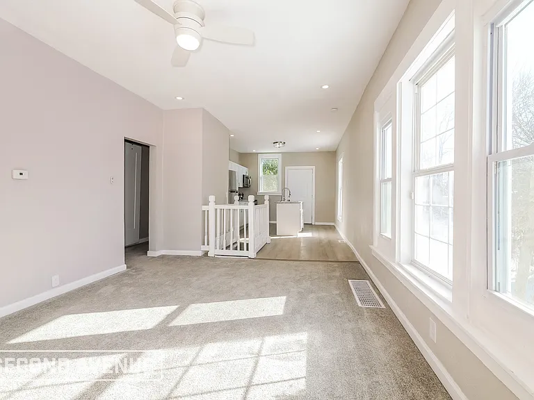 3525 Wayne Ave — Photo 6