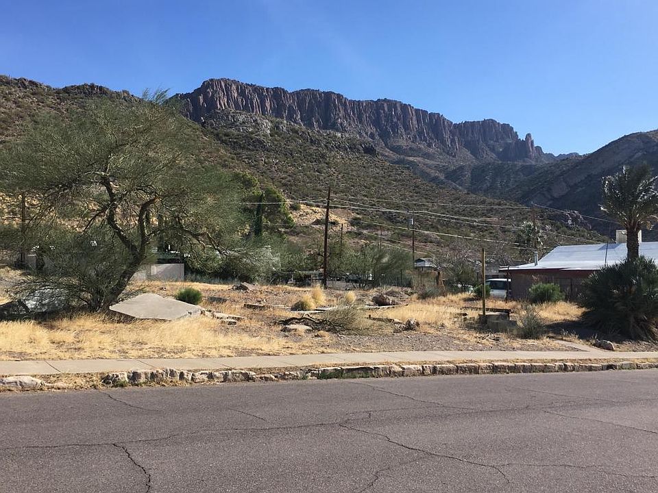 1st image of 301 N Magma Ave