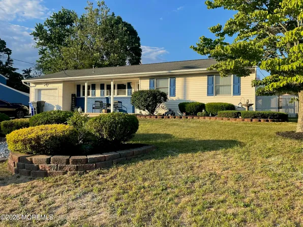1035 Valley Stream Road, Toms River, NJ 08753