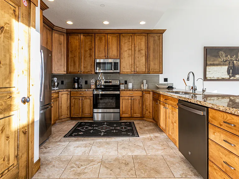 901 W Abigail Dr — Photo 11