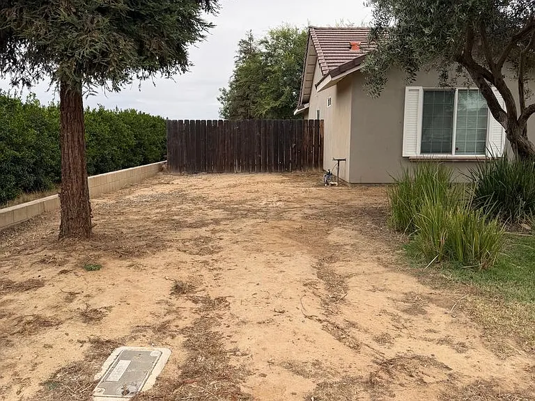 2892 Florence Ave — Photo 2