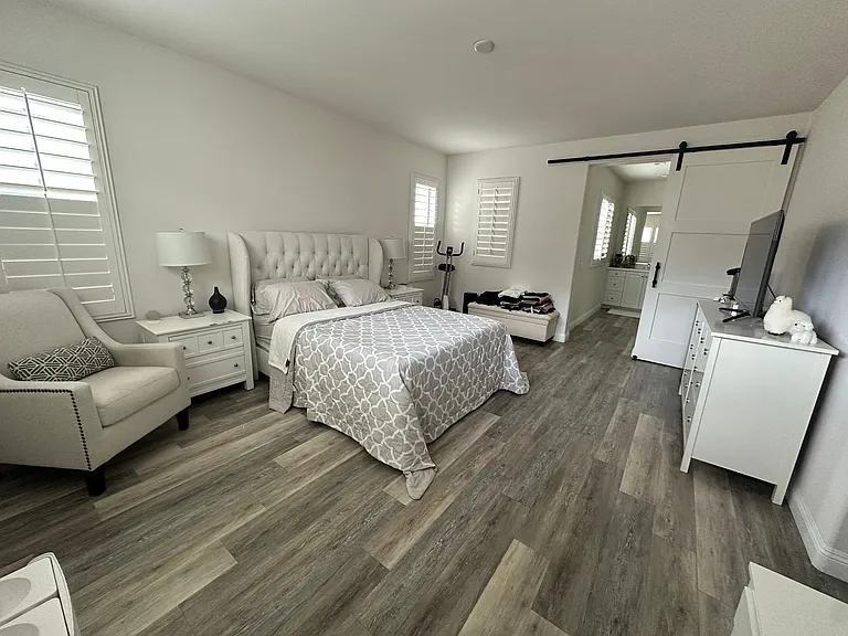 672 Merit Dr — Photo 4