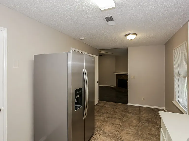 8120 Camelot Rd — Photo 10
