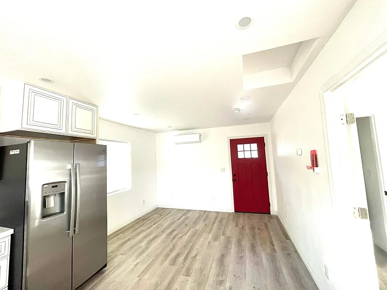 3748 Elmwood Ct — Photo 8