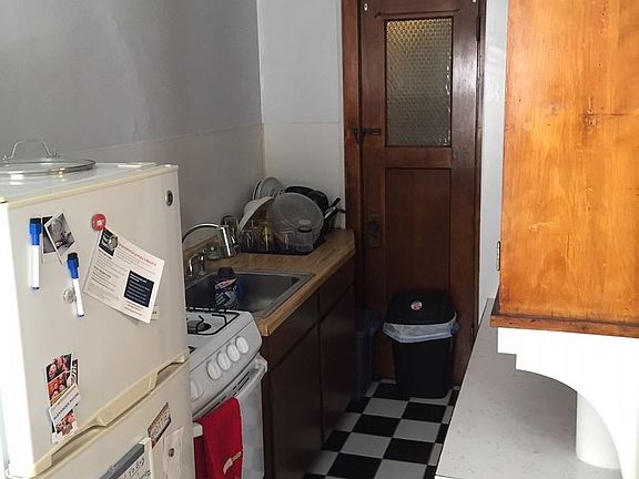 3rd image of 2507 Nicollet Ave APT 11