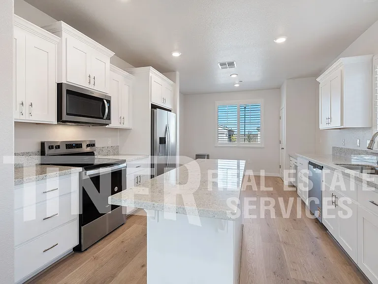 7160 El Cerrito Way — Photo 3
