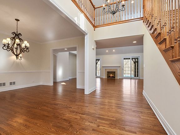 3rd image of 2405 Fox Meadow Ln